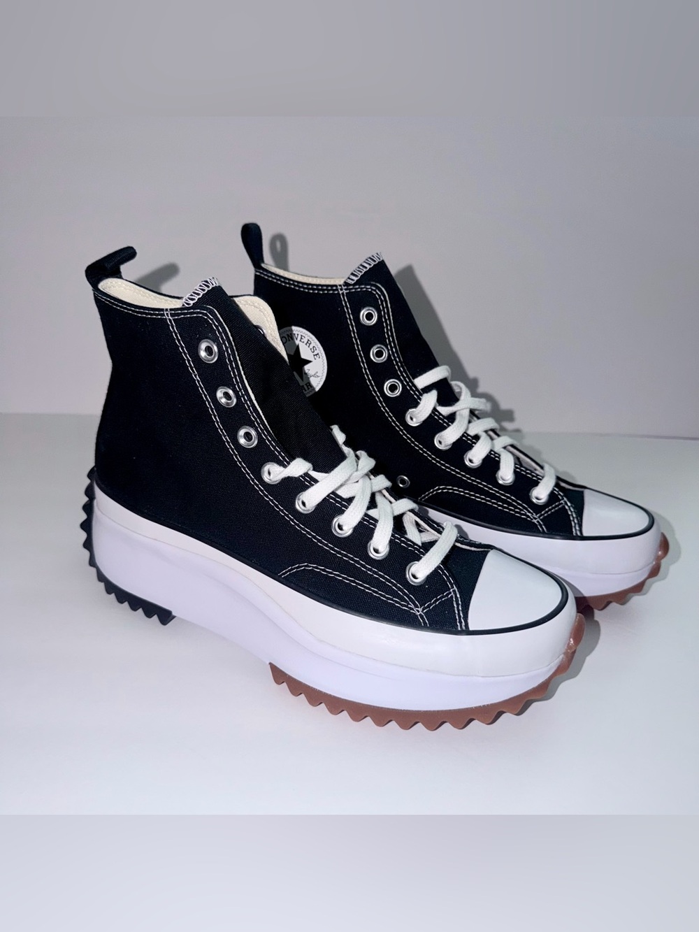 Converse Run Star Hike Hi Black White Gum Women’s 11 / Men’s 9.5 NIB 166800C